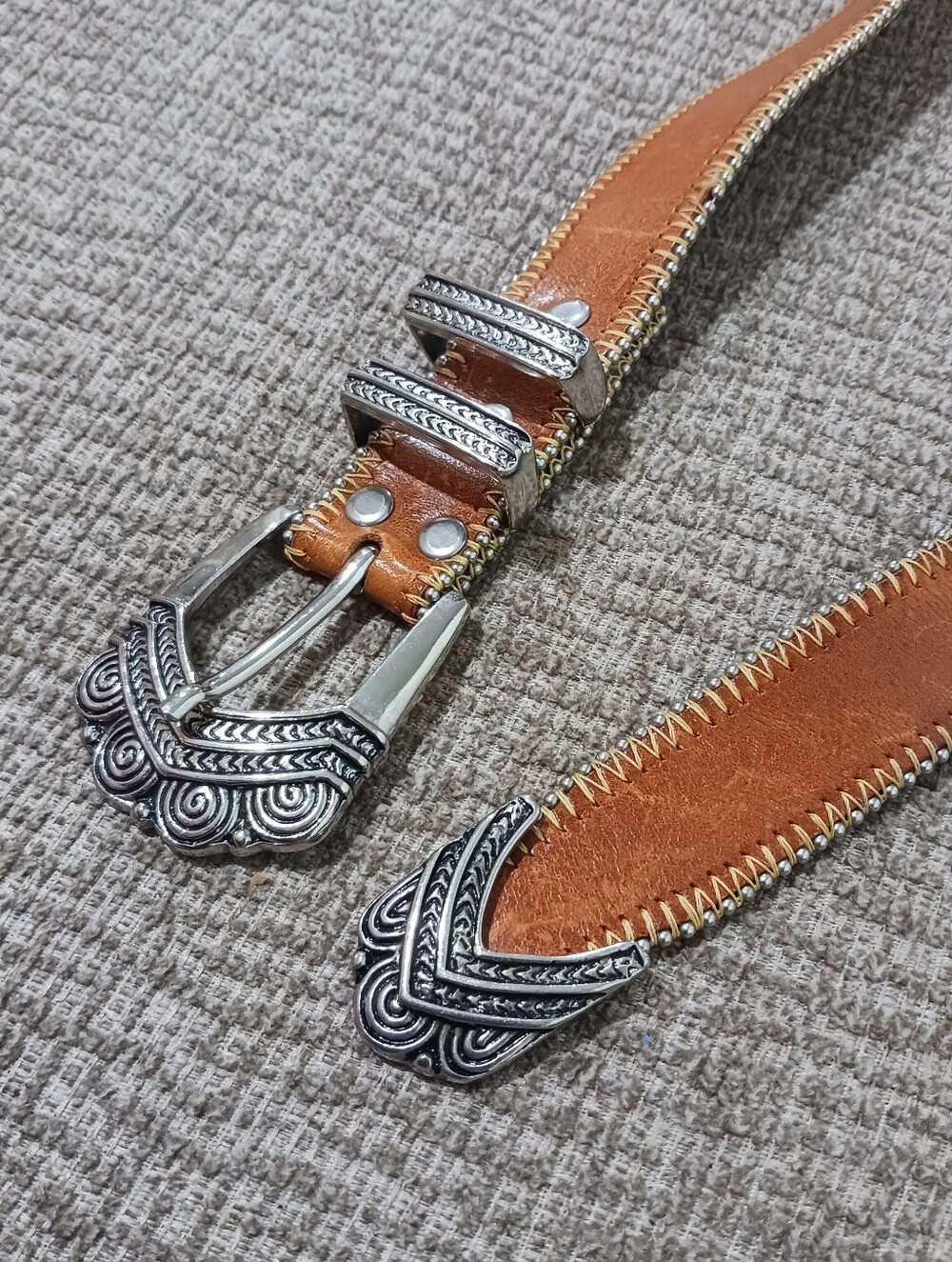Vintage Streets Ahead Italian Leather Belt - Picture 2 of 16